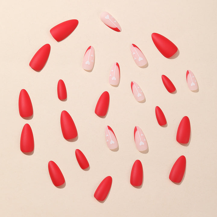 Herz-inspiriertes Acryl-Nail-Art-Design Karnz