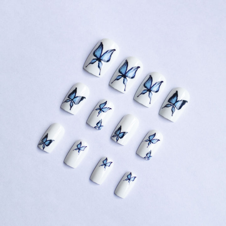 Künstlerische Nagelkunst