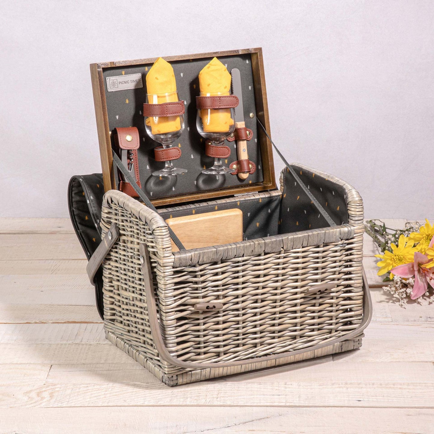 Damen stilvoller Picknickkorb mit integrierten Weingläsern und Zubehör Karnz