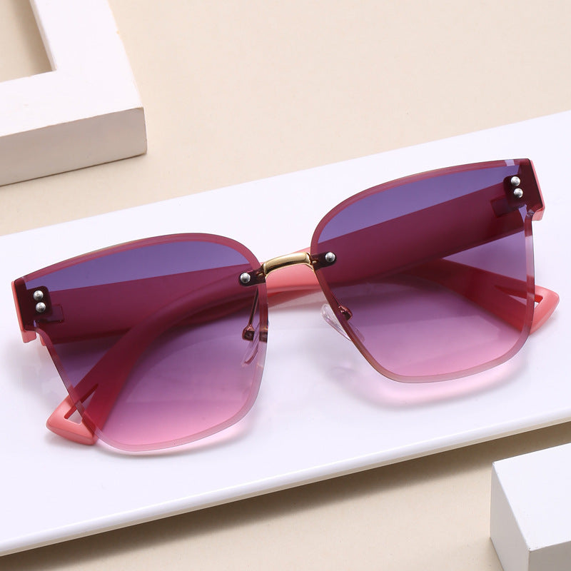 Damen stylische Sonnenbrille mit elegantem Schilddesign Karnz