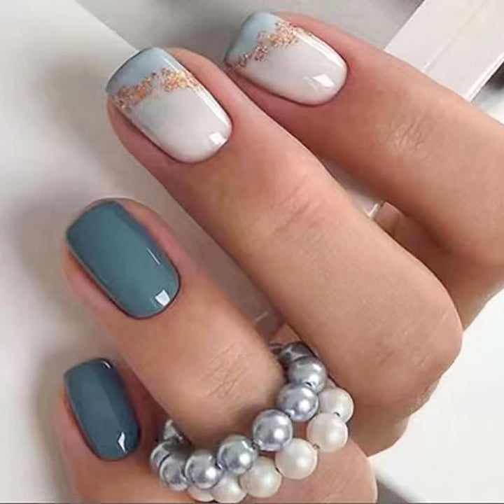Ombre-Nagelkunst-Set mit goldenen Akzenten