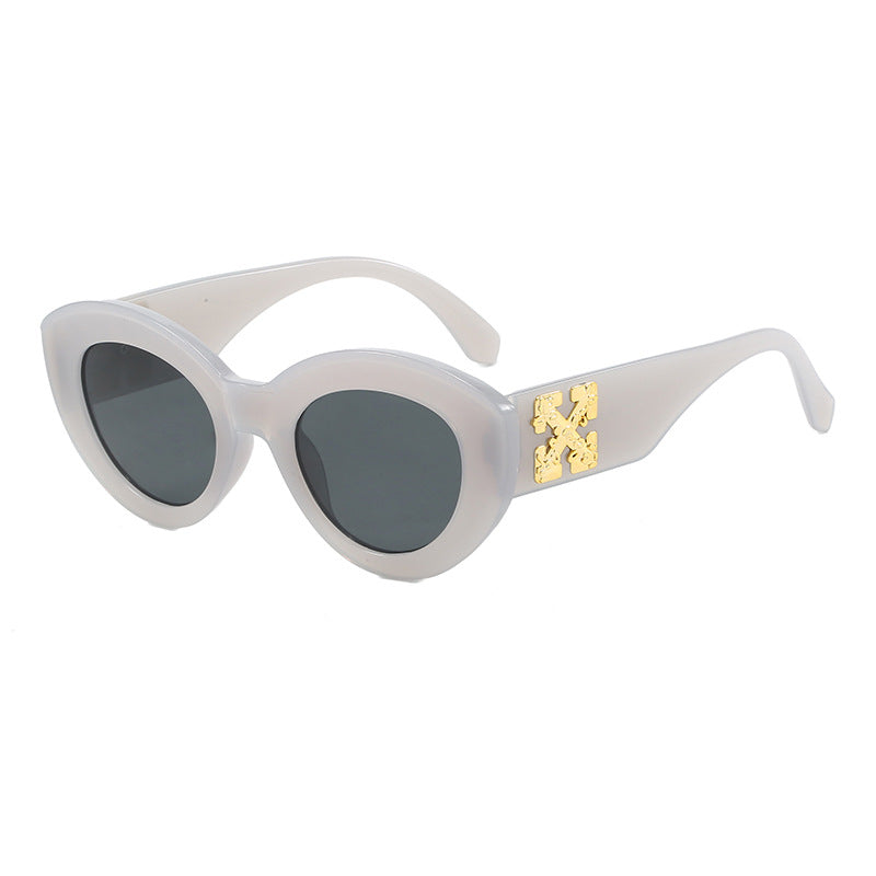 Damen Cat-Eye Sonnenbrille mit luxuriösen Akzenten und robustem Kunststoffrahmen Karnz