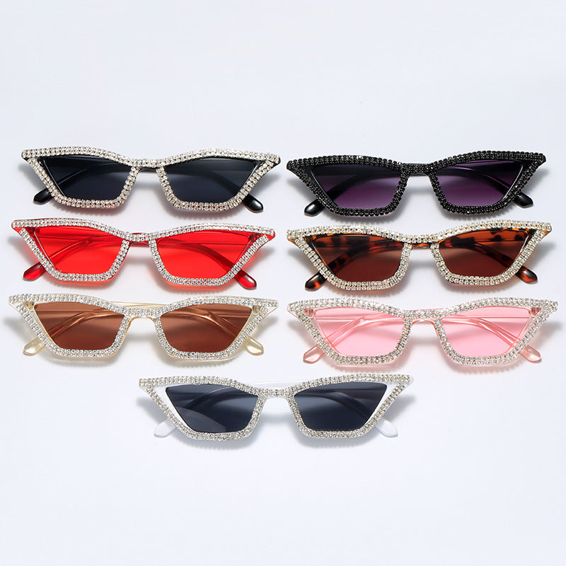 Damen extravagante Cat-Eye Sonnenbrille mit funkelndem Kristallrahmen Karnz