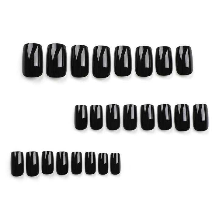 Elegante Nagelkunst mit Glanzfinish Karnz