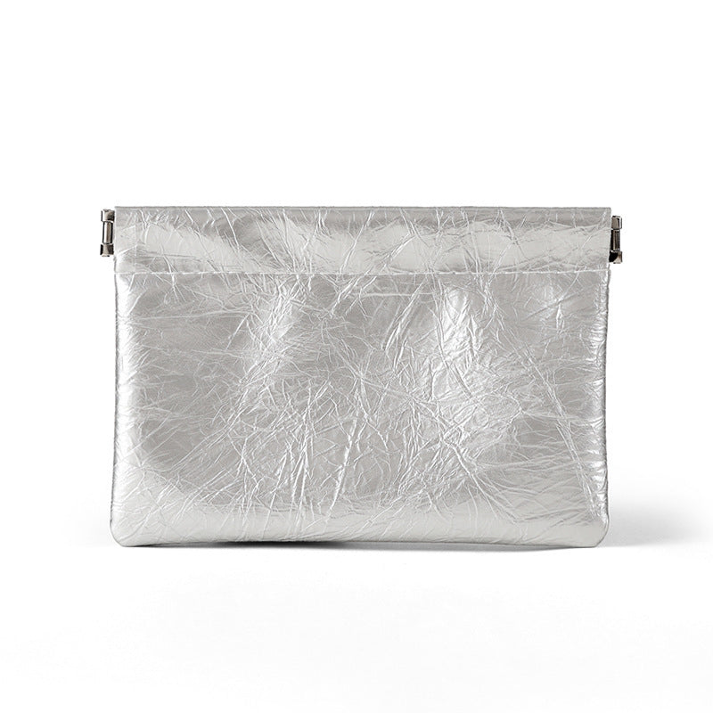 Texturierte Leder-Tasche