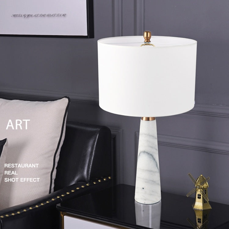 Marmor-Finish Tischlampe