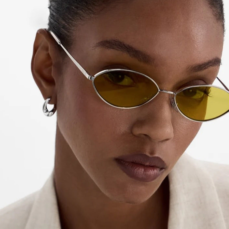 Damen modische Sonnenbrille mit ovalem Design und polarisierten Gläsern Karnz