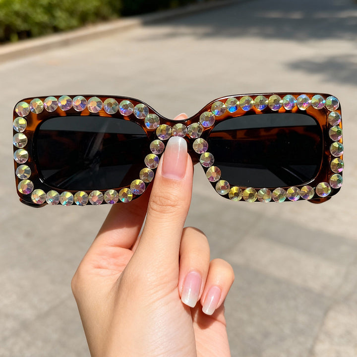Dekorativer mit Strass besetzter Sonnenbrille Karnz