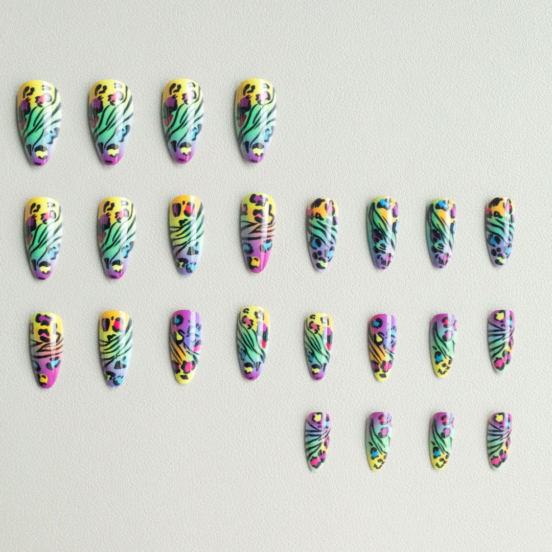 Wildtier Druck Nagelkunst