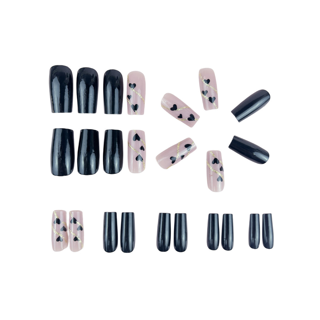 Elegantes Nagelkunstdesign Karnz
