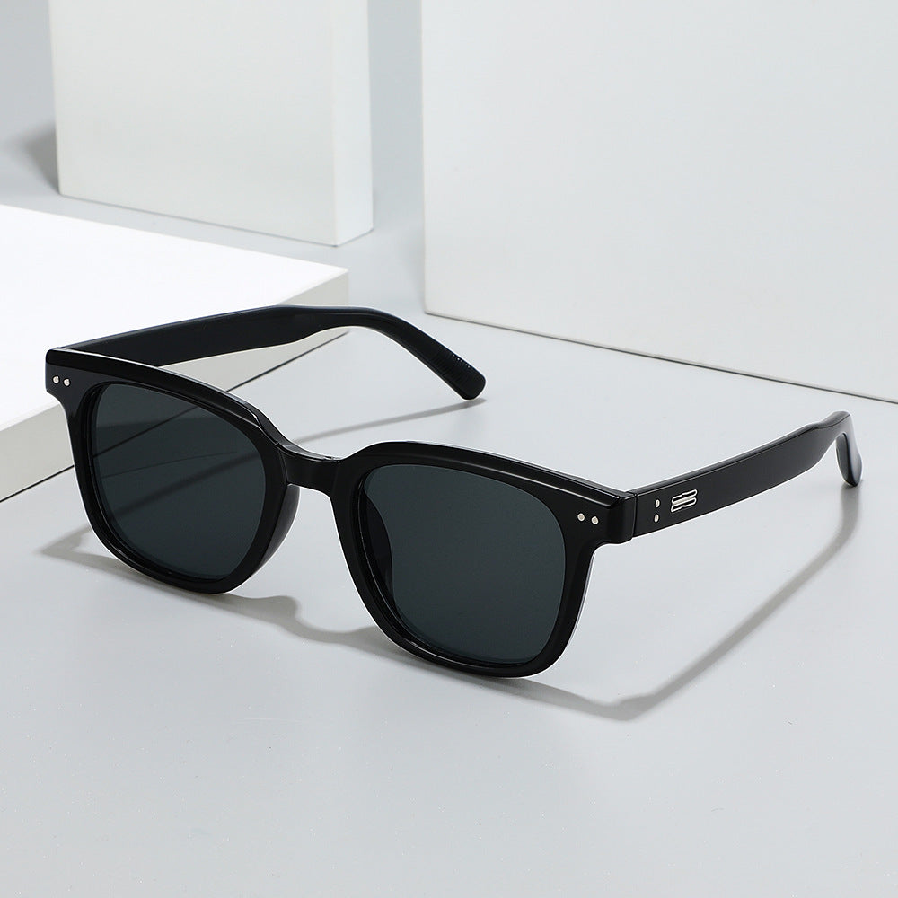 Retro-inspirierte Statement-Brillen Karnz