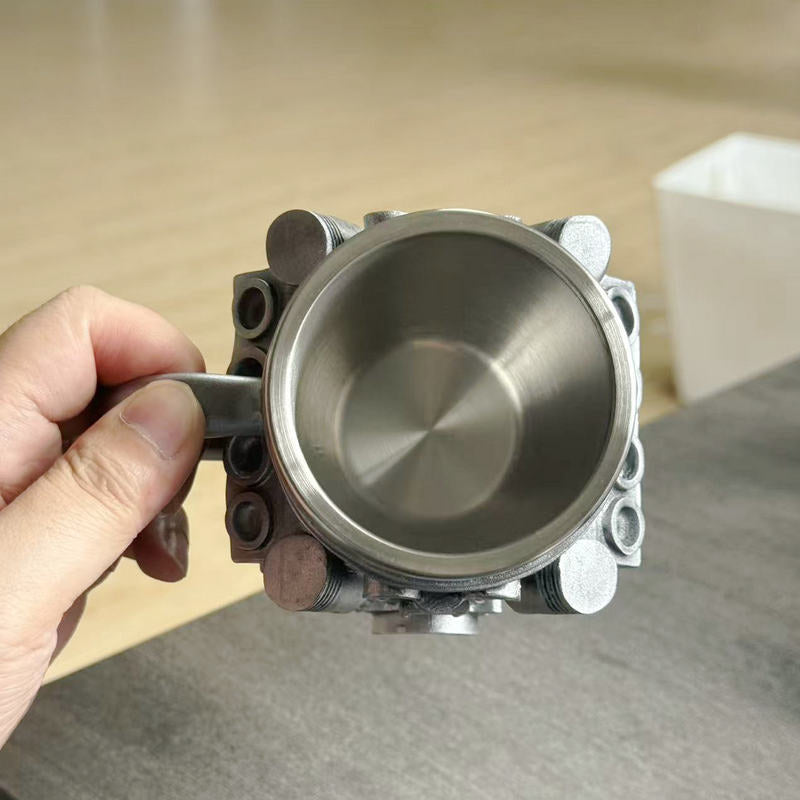 Bierkrug im Motor-Design Karnz