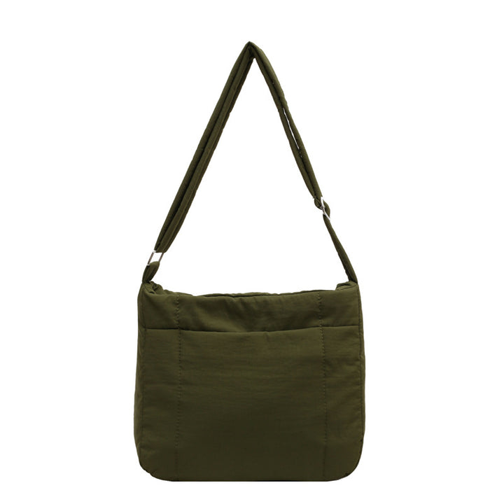 Leichte gestepfte Schultertasche
