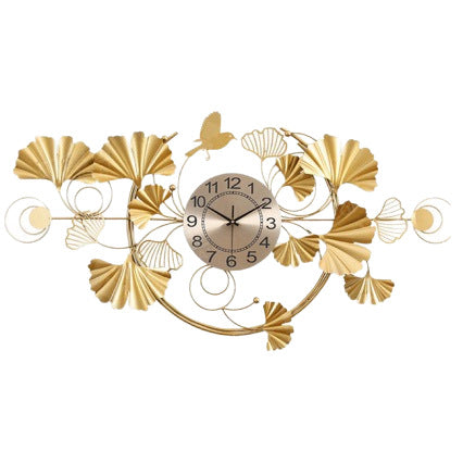 Dekorative Wanduhr mit floralem Design Karnz
