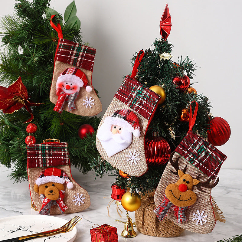 Weihnachtliche Socken Karnz