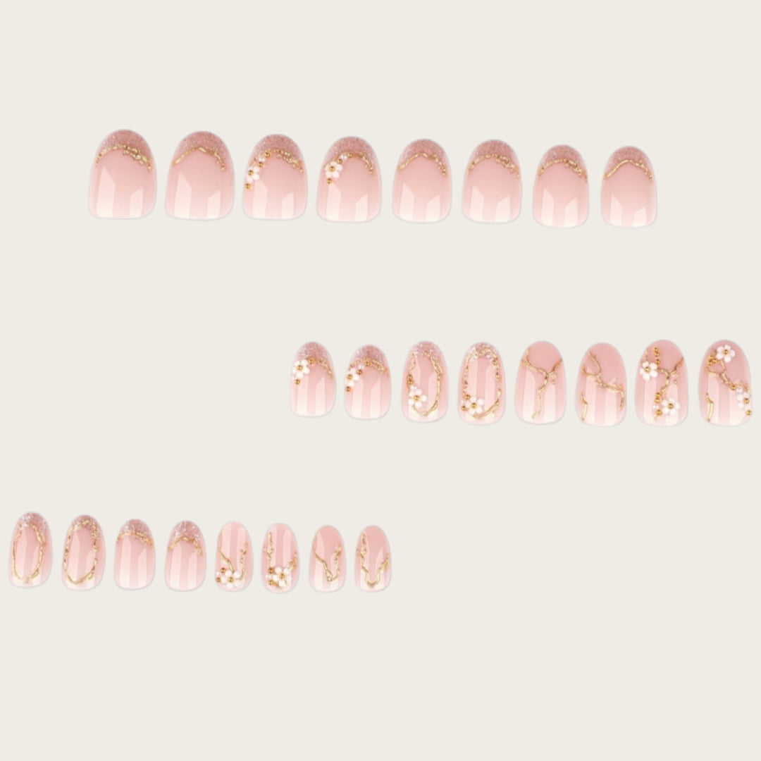 Floral Verzierter Press-On Nail Set Karnz