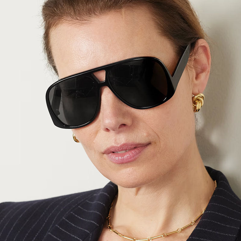 Damen modische Sport-Sonnenbrille mit robustem Rahmen und UV-Schutz Karnz