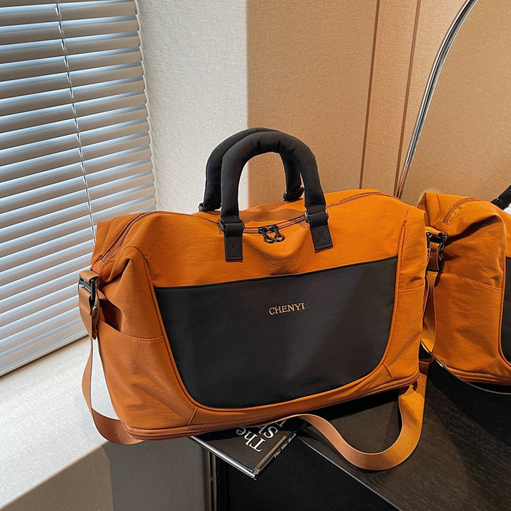 Stylische Wochenend-Duffle Tasche