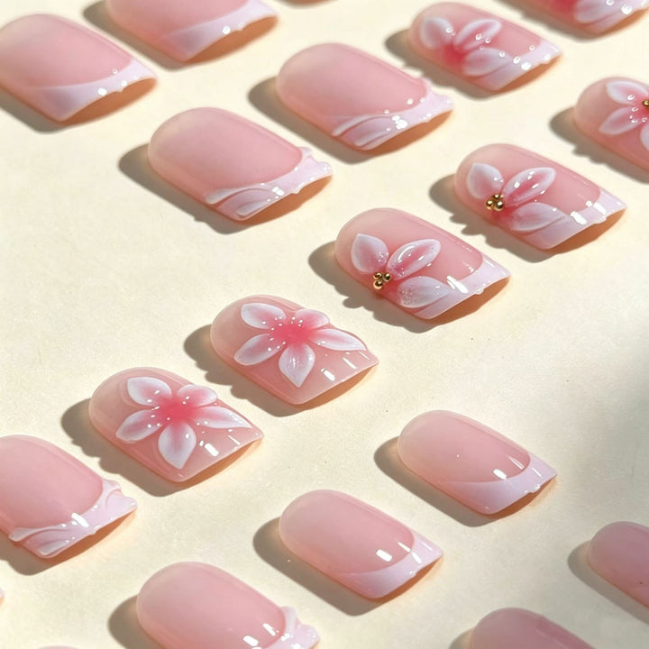 Florale Acryl-Nagelkunst-Spitzen Karnz