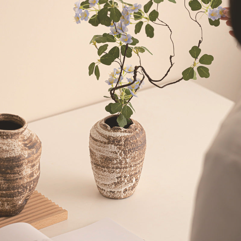 Rustikale strukturierte Keramik-Blumenvase
