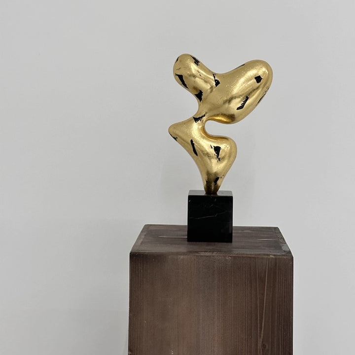 Abstrakte künstlerische Skulptur