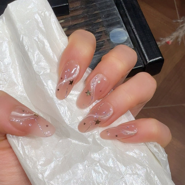 Stilvolle Nagelkunst Karnz
