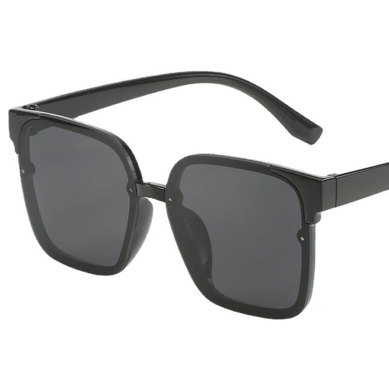 Damen moderne quadratische Sonnenbrille mit UV-Schutz und robustem Rahmen Karnz