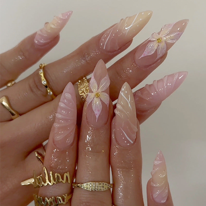 Künstlerische langlebige Press-On-Nagelerweiterungen mit floralen Mustern Karnz