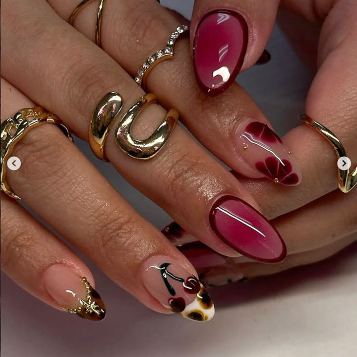 Künstlerisches Lang-Stiletto Nagelkunst Design