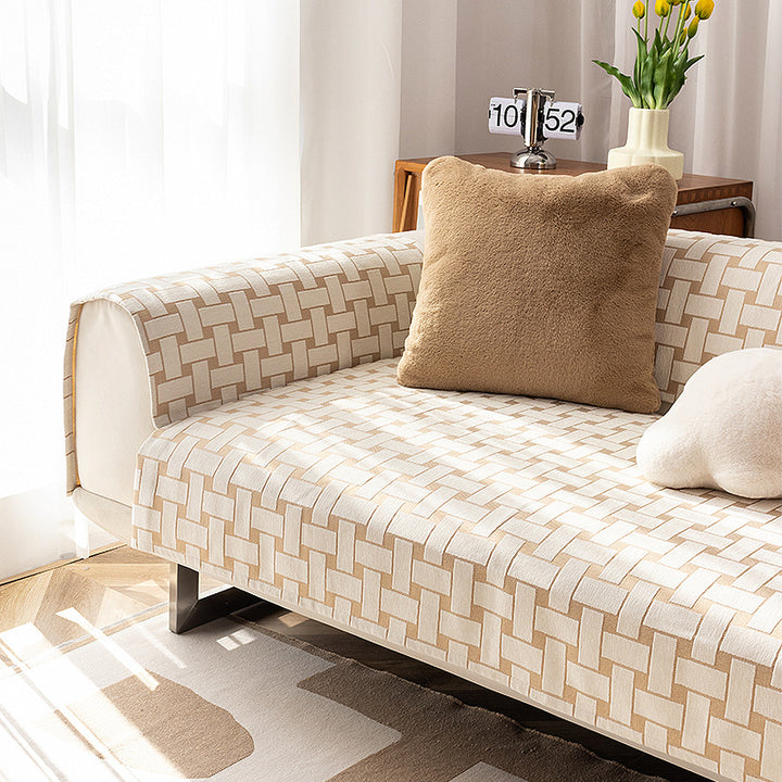 Dreisitzer-Sofa mit geometrischem Jacquard-Bezug und schlanken Metallfüßen Karnz