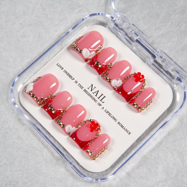 Dekoratives Press-On Nagelset mit Kristallakzenten