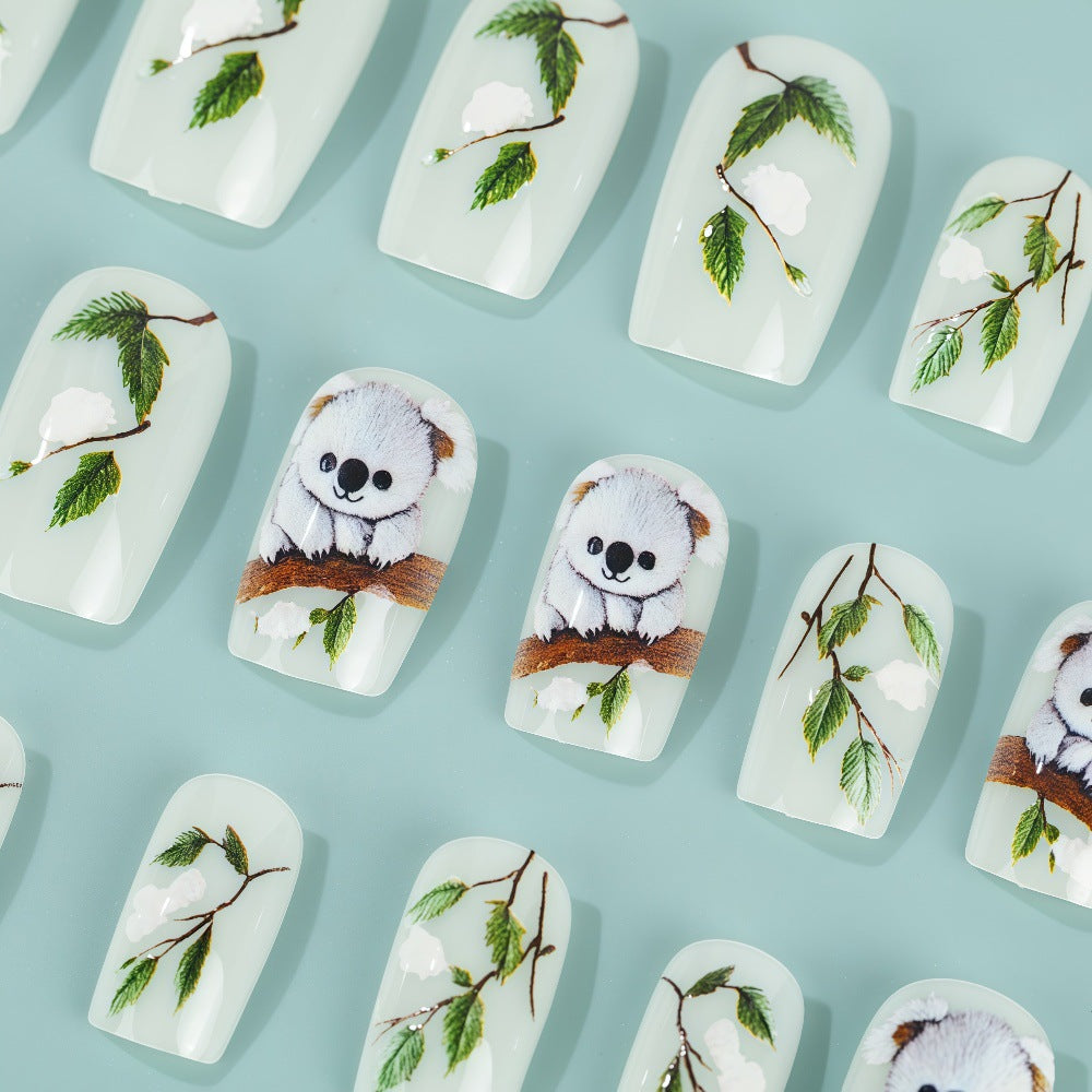 Kunstnägel im kreativen Panda-Design Karnz
