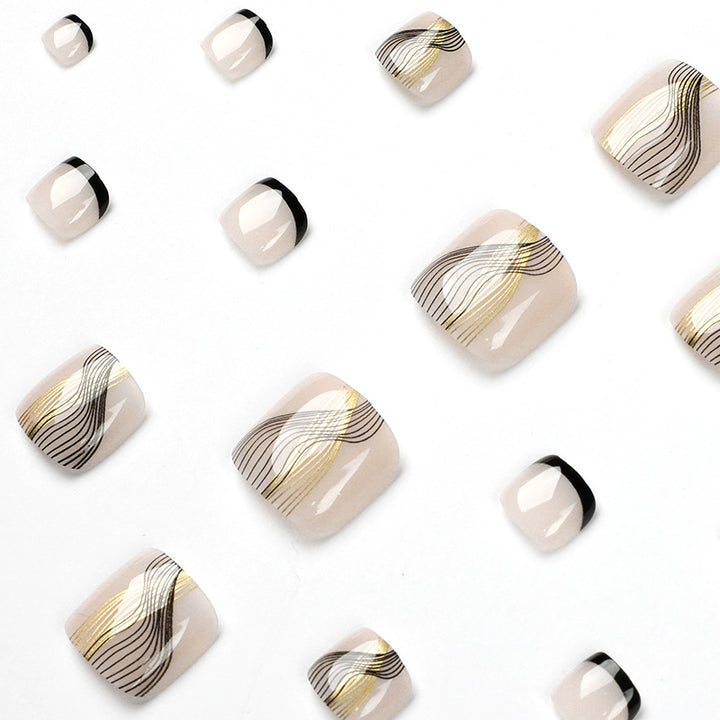 Kunstvolle Fußnagelkunst mit eleganten Wellen-Design Karnz