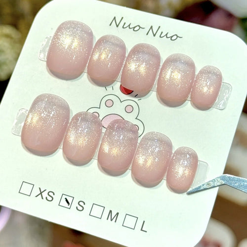 Elegantes kurzes Press-On-Nagelset