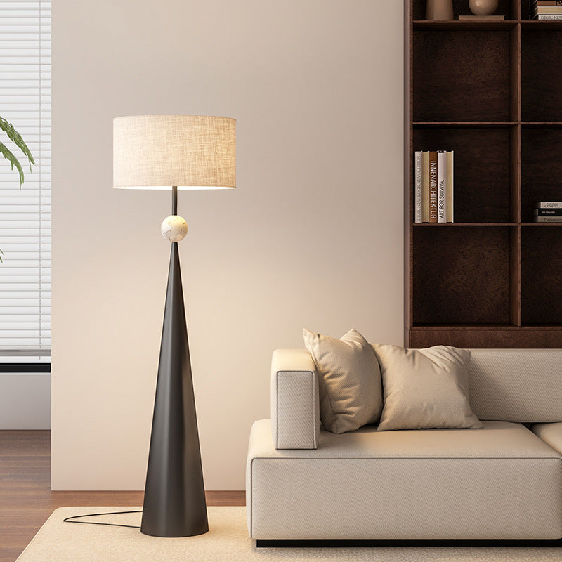 Moderne Stehlampe