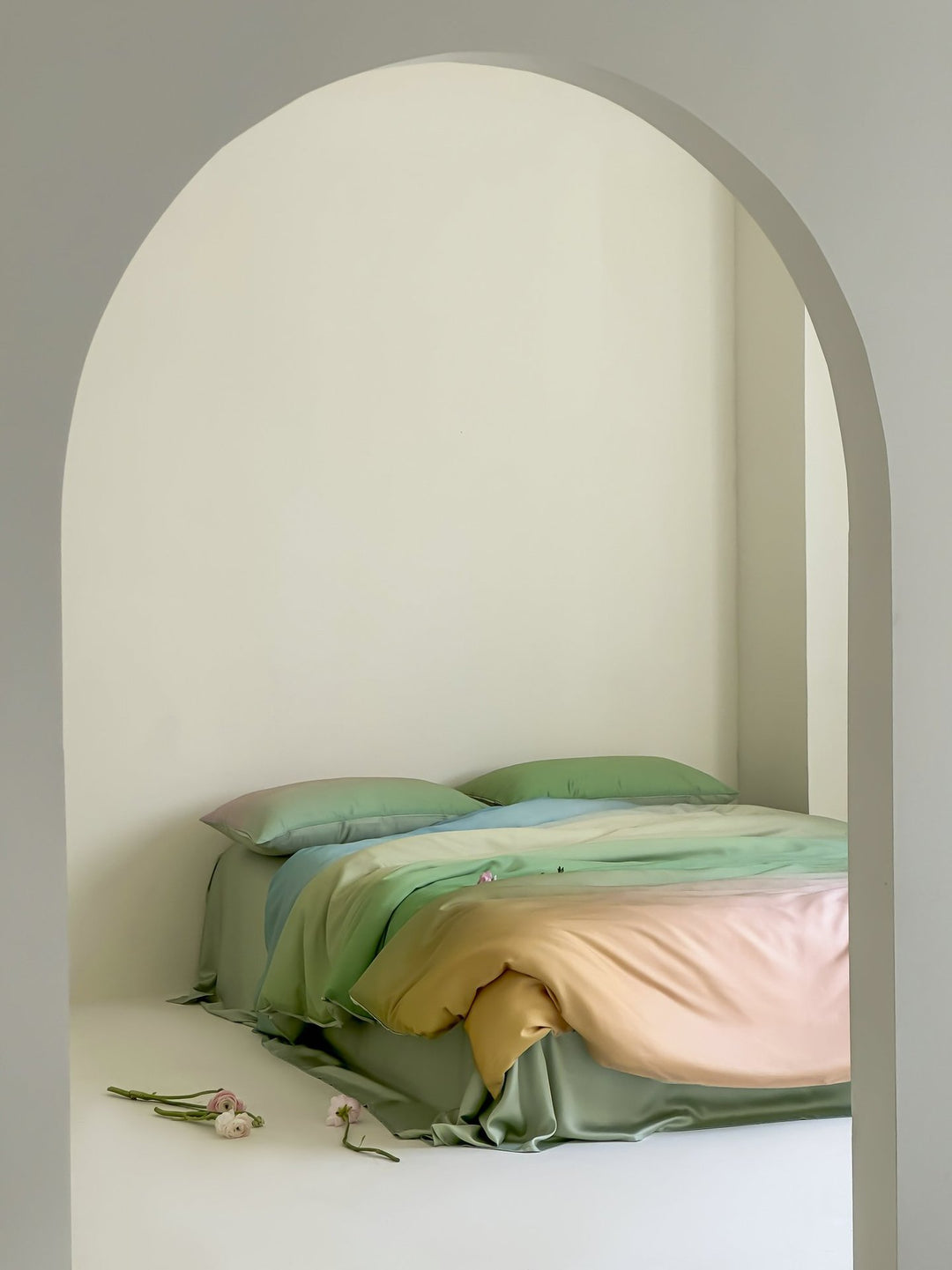 Bettwäsche-Set aus Satin mit sanftem Ombre-Farbverlauf und seidig-mattem Griff