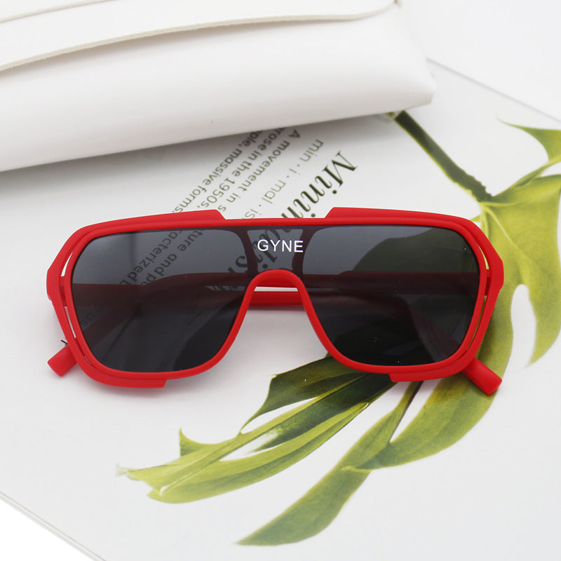 Damen Sportliche Sonnenbrille mit modernem Design Karnz