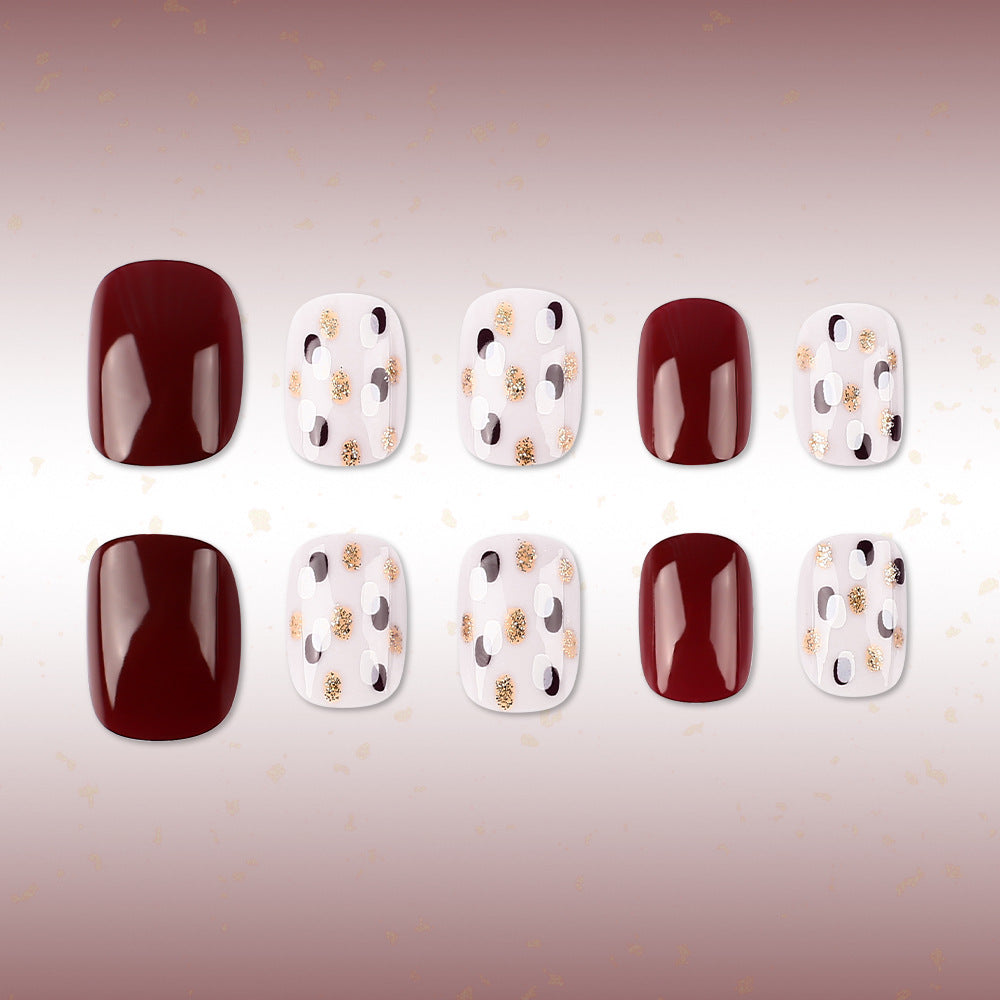 Dekorativer Nageldesign-Set Karnz