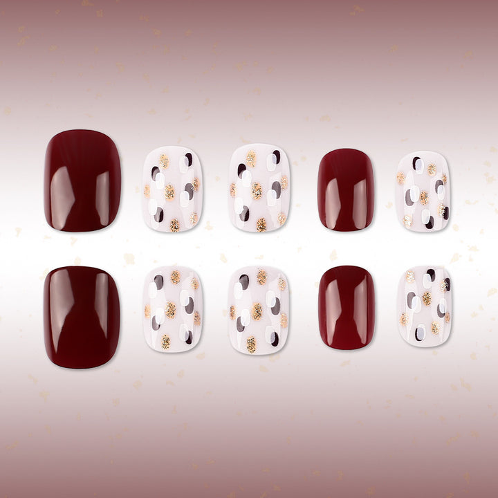 Dekorativer Nageldesign-Set Karnz