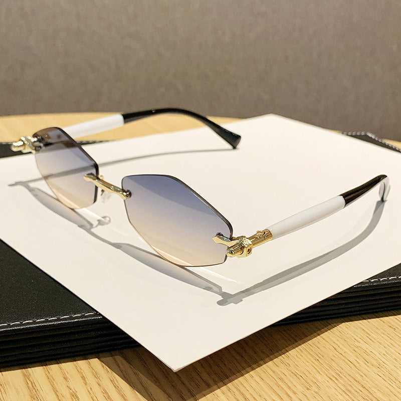 Damen futuristische Sonnenbrille mit übergroßem rechteckigem Rahmen Karnz