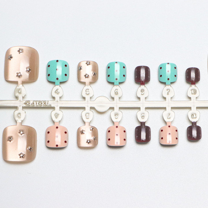 Stylisches Press-On Nagelkunst-Set
