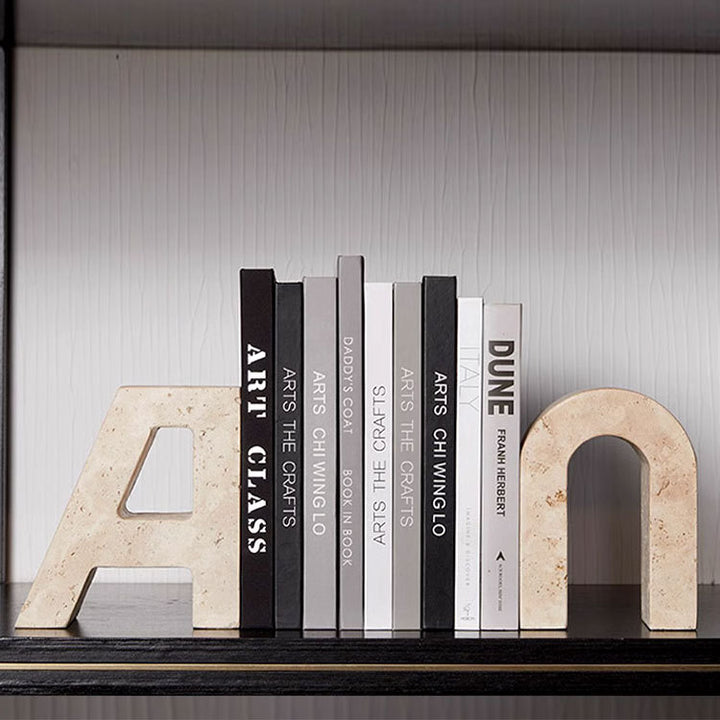 Dekorative Buchstaben Skulptur