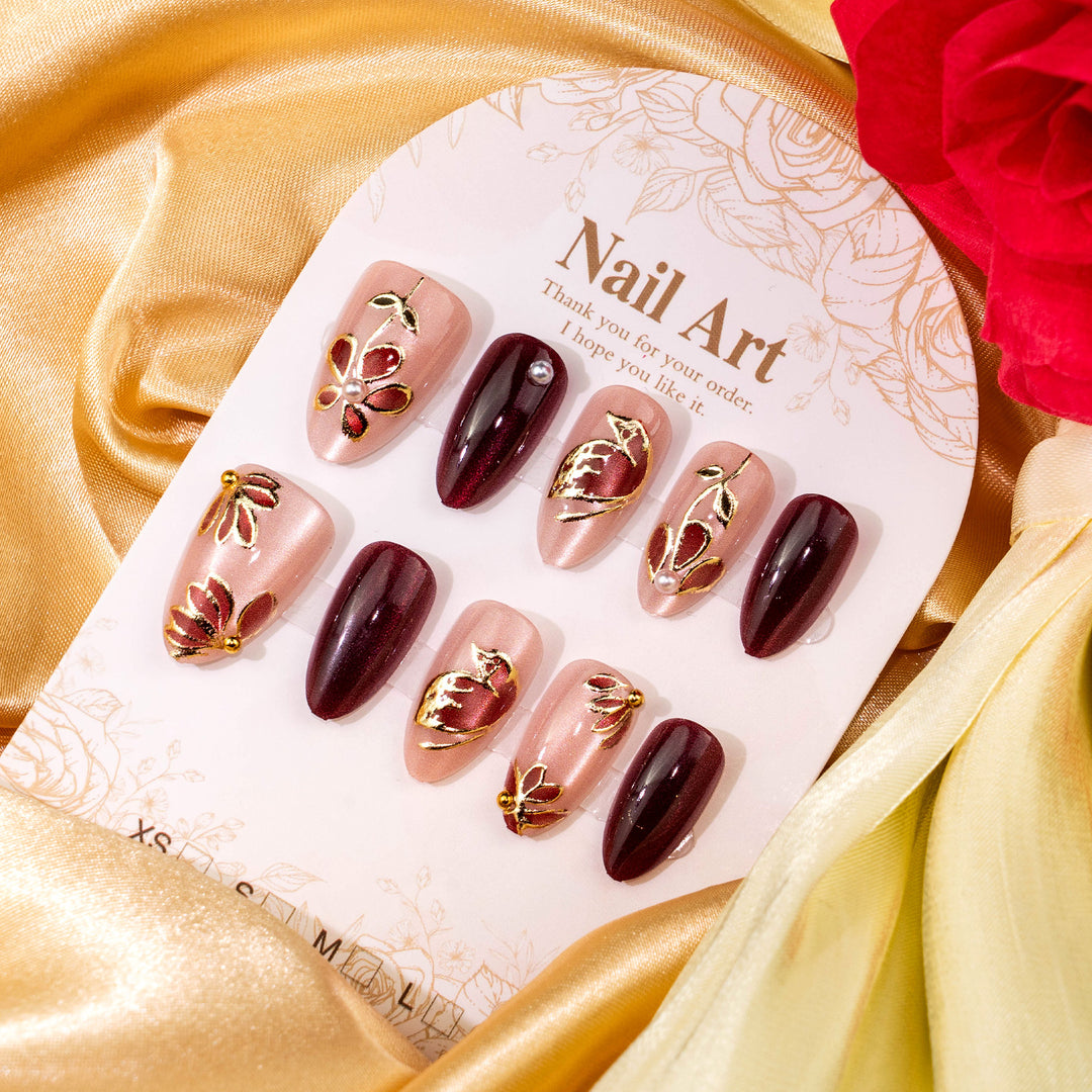Künstlerisches, blumenverziertes Press-On-Nagelset