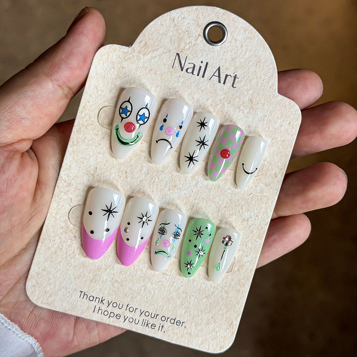 Verspieltes Press-On Nagelkunstset Karnz