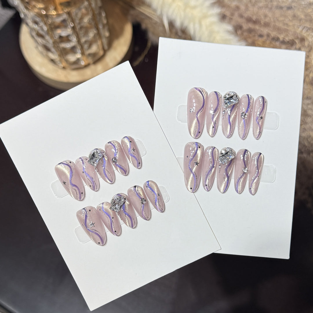 Glamouröses Dekoratives Nagelkunstset Karnz