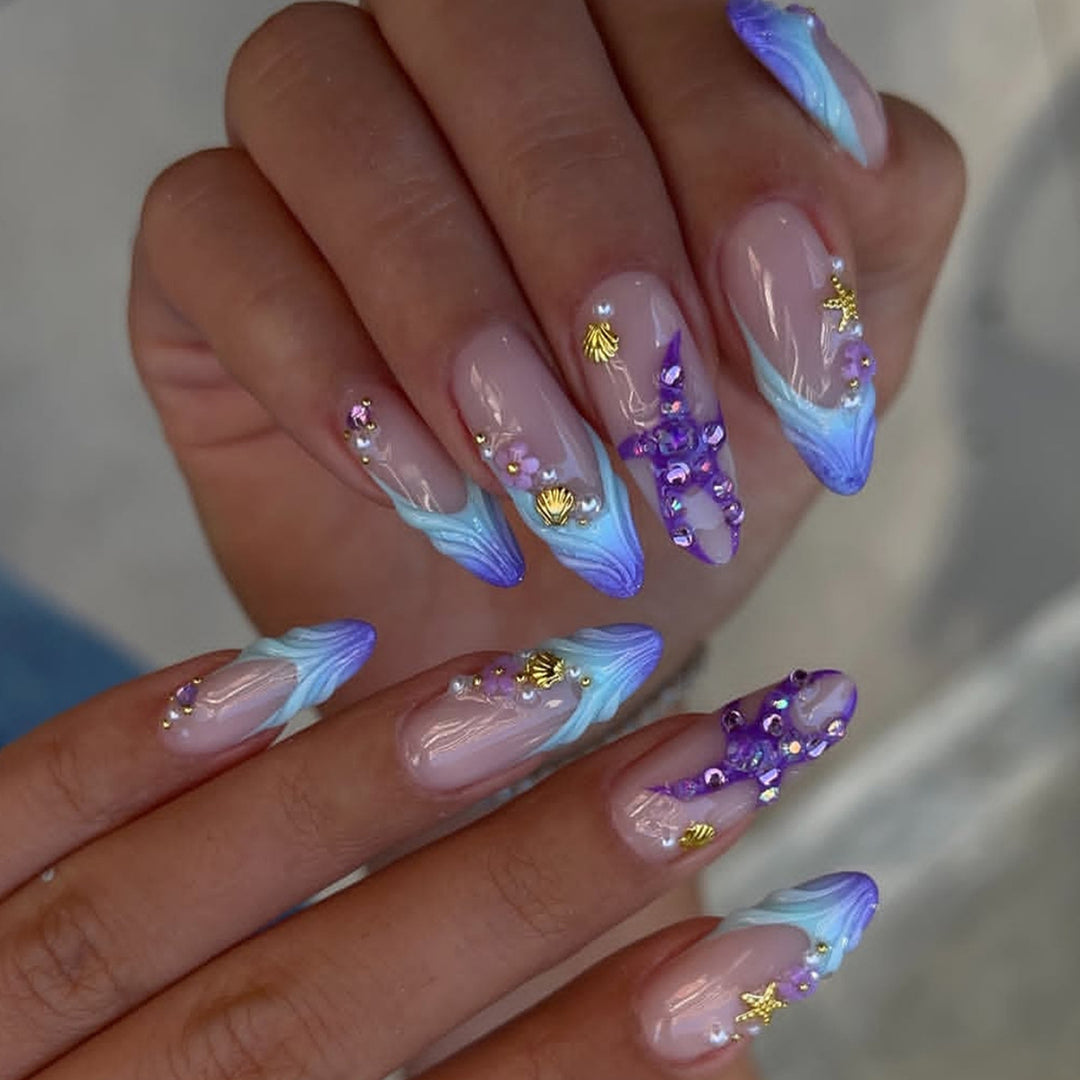 Kunstfingernägel mit Maritimen Motiven und Glitzerakzenten Karnz