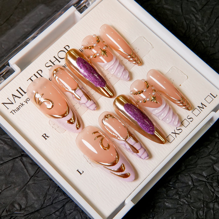 Glamouröse aufwendige Press-On-Nageldesigns