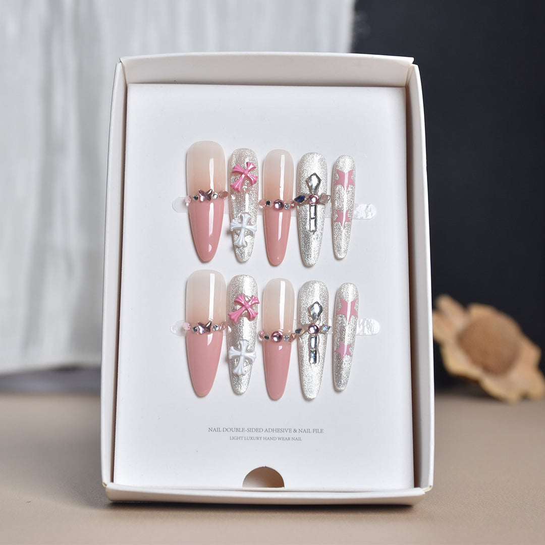 Luxus Themed Press-On Nageldesigns Karnz