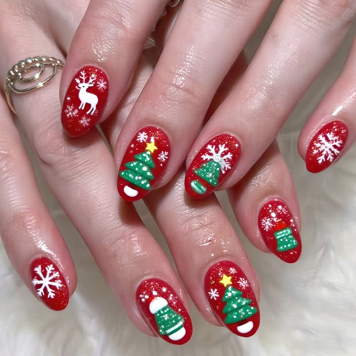 Festliches Feiertags-Nagelkunst-Design Karnz