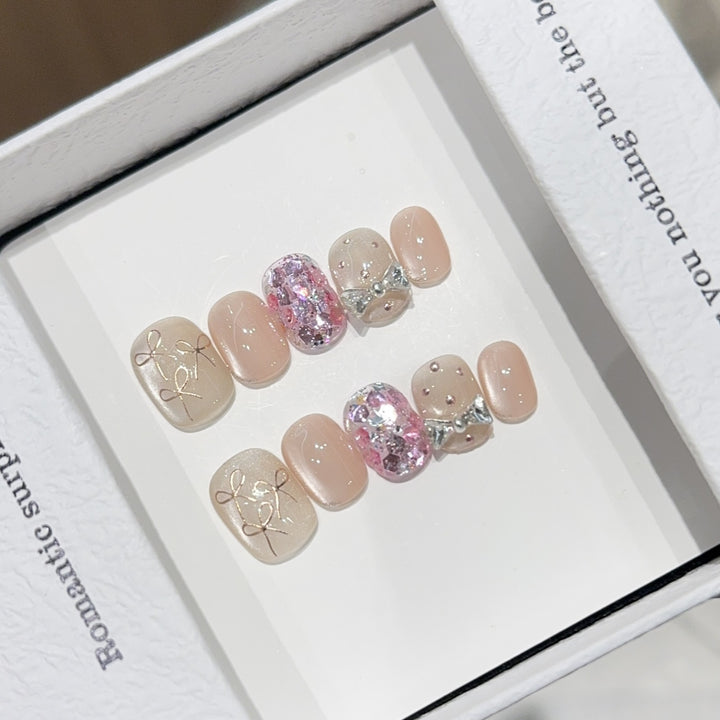 Kunstnägel mit Romantischen Schleifen-Design Karnz